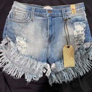 NWT Vibrant brand Jean shorts